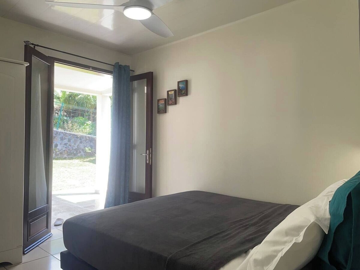 room-thumbnail