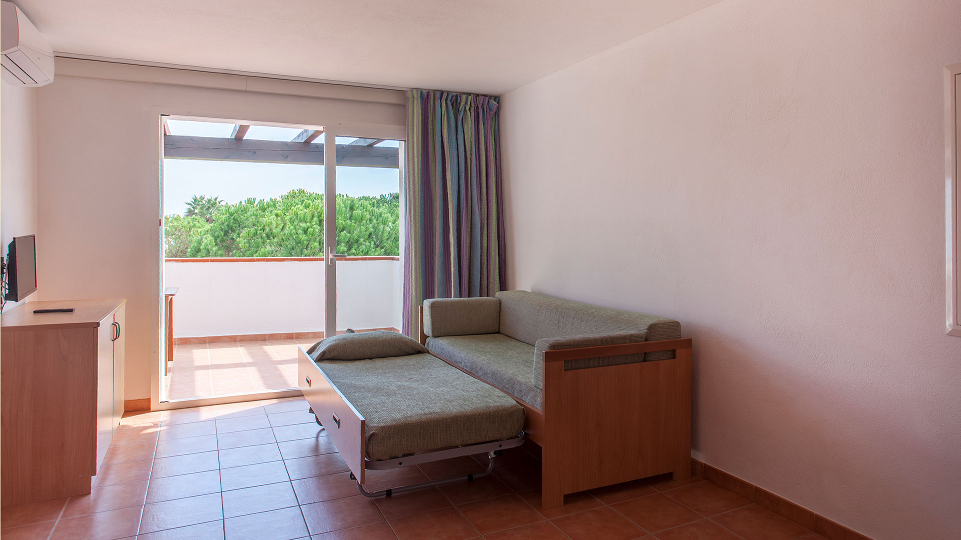 room-thumbnail